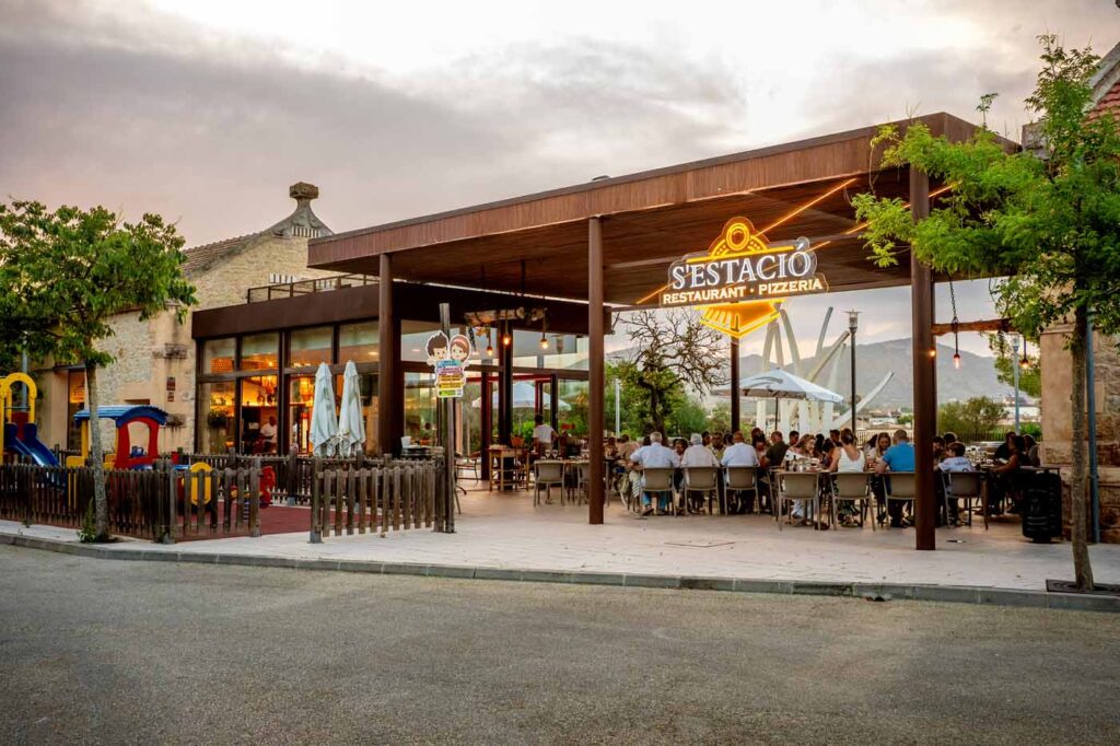 Exterior terraza sestació